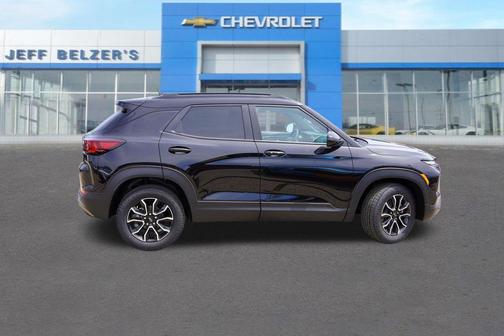 Mosaic Black Metallic 2026 Chevrolet Trailblazer ACTIV