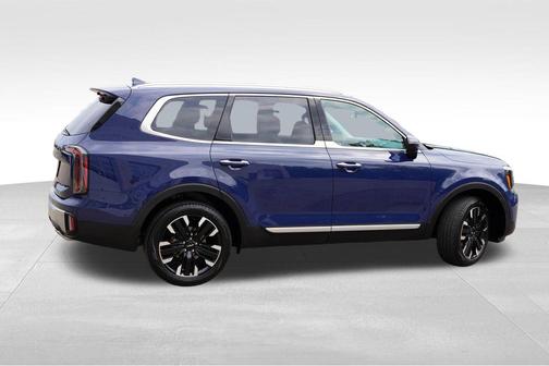 Midnight Black 2024 Kia Telluride SX