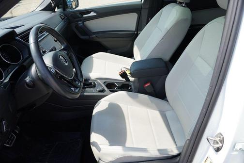 2020 Volkswagen Tiguan 2.0T SE R-Line Black