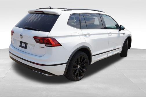 2020 Volkswagen Tiguan 2.0T SE R-Line Black