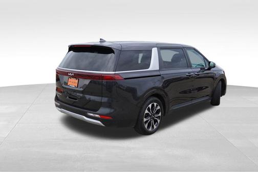 2022 Kia Carnival EX