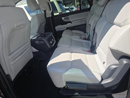 Black Metallic 2025 Ford Expedition Max Platinum