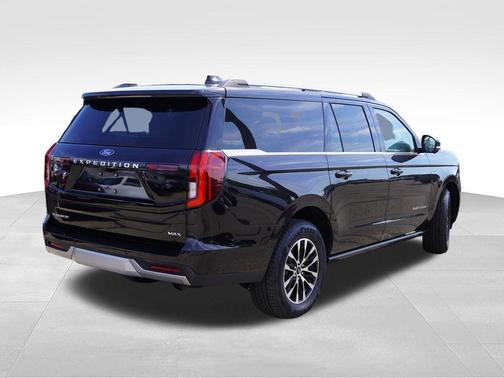 Black Metallic 2025 Ford Expedition Max Platinum