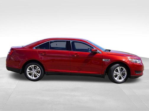 Ruby Red Metallic Tinted Clearcoat 2019 Ford Taurus SEL