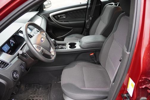 Ruby Red Metallic Tinted Clearcoat 2019 Ford Taurus SEL