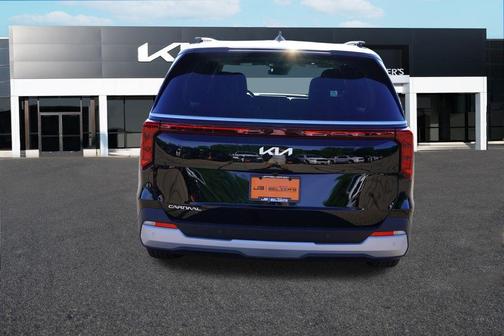Aurora Black Pearl 2026 Kia Carnival EX