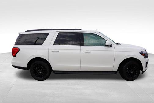 Star White 2024 Ford Expedition Max XLT