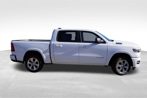 Bright White Clearcoat 2026 RAM 1500 Big Horn