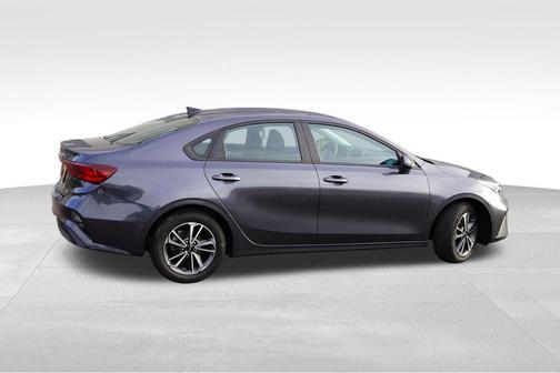 Gravity Gray 2023 Kia Forte LXS