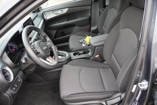 Gravity Gray 2023 Kia Forte LXS