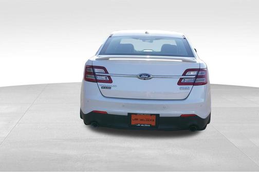 White Platinum Tri-Coat Metallic 2015 Ford Taurus SHO