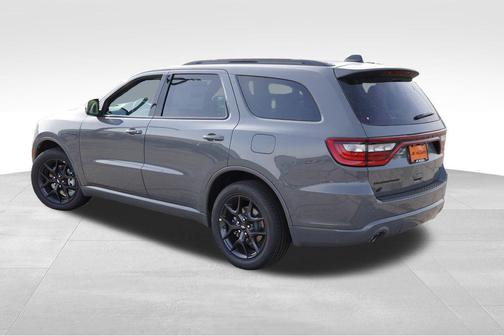 Destroyer Gray Clearcoat 2026 Dodge Durango GT HEMI V8