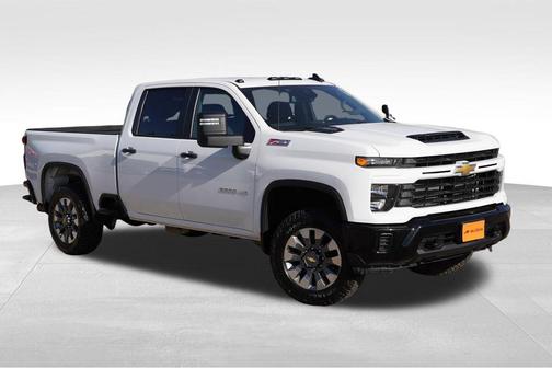 Summit White 2024 Chevrolet Silverado 2500 Custom