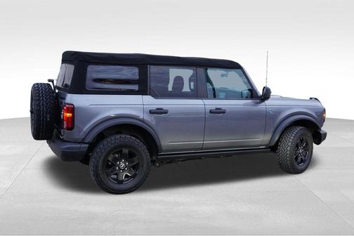 Carbonized Gray Metallic 2022 Ford Bronco Black Diamond