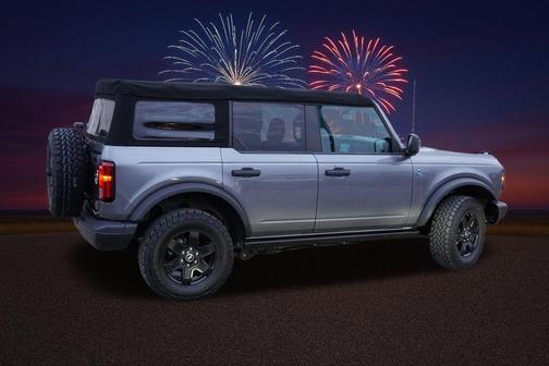 Carbonized Gray Metallic 2022 Ford Bronco Black Diamond