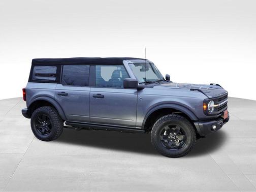 Carbonized Gray Metallic 2022 Ford Bronco Black Diamond