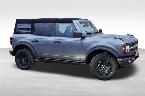 Carbonized Gray Metallic 2022 Ford Bronco Black Diamond