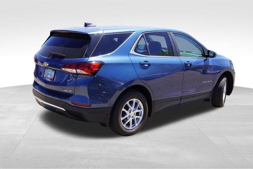 Lakeshore Blue Metallic 2024 Chevrolet Equinox LT