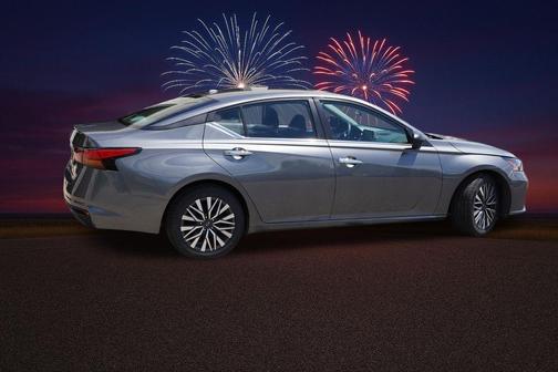 Gun Metallic 2025 Nissan Altima SV