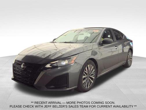 Gun Metallic 2025 Nissan Altima SV