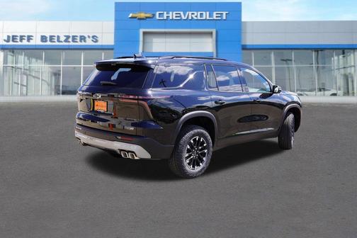 Mosaic Black Metallic 2026 Chevrolet Traverse Z71