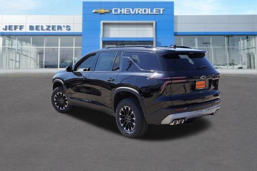 Mosaic Black Metallic 2026 Chevrolet Traverse Z71