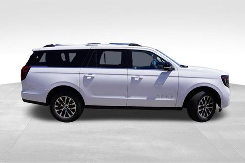 Oxford White 2025 Ford Expedition Max Platinum