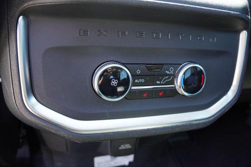 Oxford White 2025 Ford Expedition Max Platinum