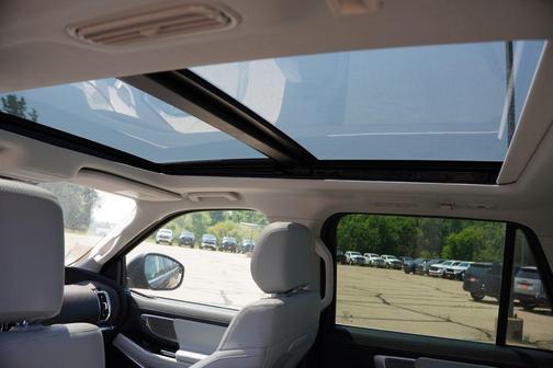 Black Metallic 2025 Ford Expedition Max Platinum