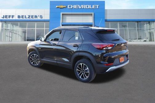 Mosaic Black Metallic 2026 Chevrolet Trailblazer LT