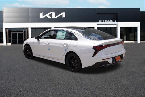 Snow White Pearl 2026 Kia K5 GT-Line