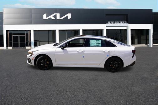 Snow White Pearl 2026 Kia K5 GT-Line