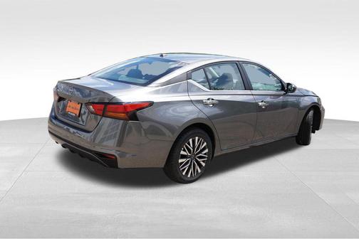 Gun Metallic 2025 Nissan Altima SV