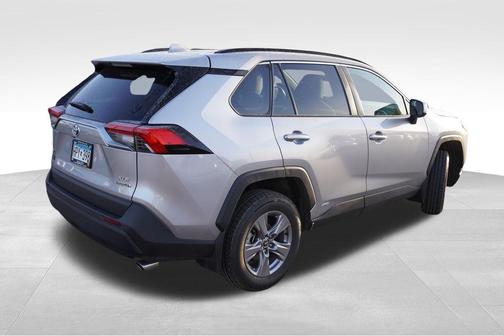 Silver Sky Metallic 2022 Toyota RAV4 Hybrid XLE