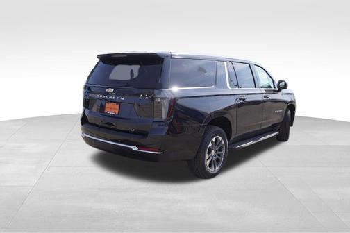 2025 Chevrolet Suburban LT