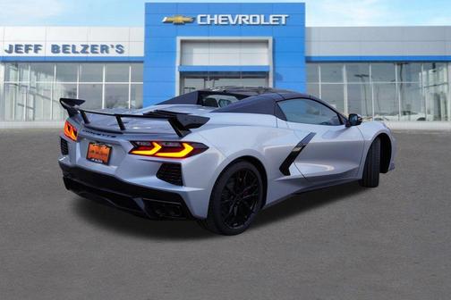 Blade Silver Metallic 2026 Chevrolet Corvette Stingray w/2LT