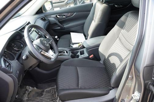 Gun Metallic 2020 Nissan Rogue SV