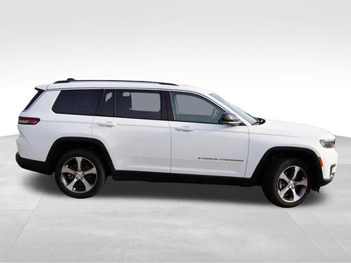 Bright White Clearcoat 2023 Jeep Grand Cherokee L Limited