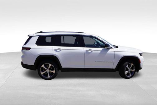 Bright White Clearcoat 2023 Jeep Grand Cherokee L Limited