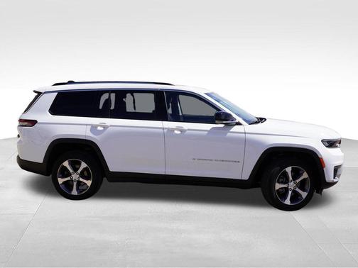 Bright White Clearcoat 2023 Jeep Grand Cherokee L Limited