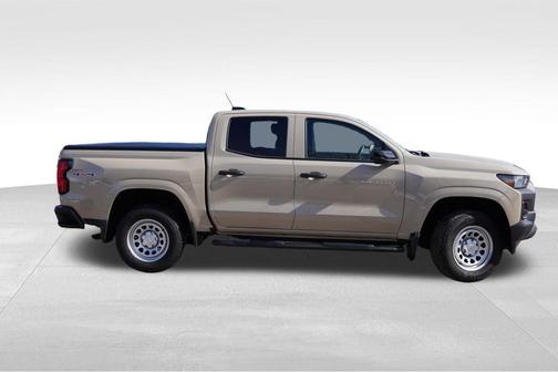 2024 Chevrolet Colorado WT