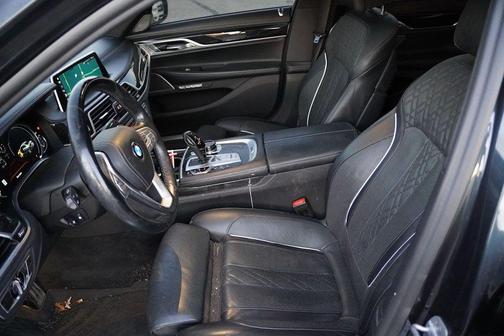 2018 BMW 750 i xDrive