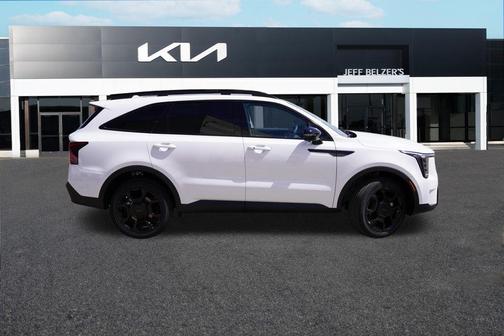 Glacial White Pearl 2026 Kia Sorento X-Line SX