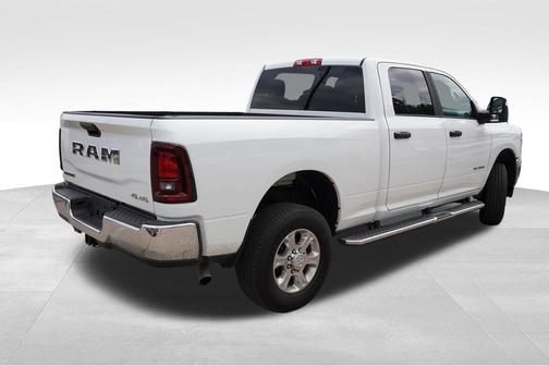 Bright White Clearcoat 2026 RAM 2500 Big Horn