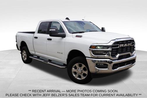 Bright White Clearcoat 2026 RAM 2500 Big Horn