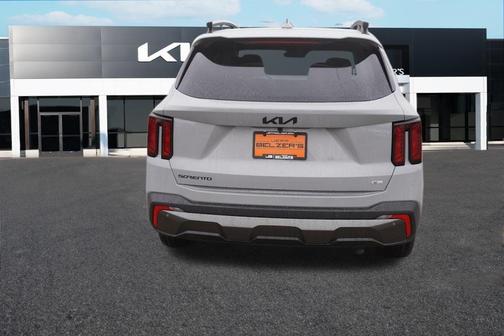 2025 Kia Sorento X-Line EX