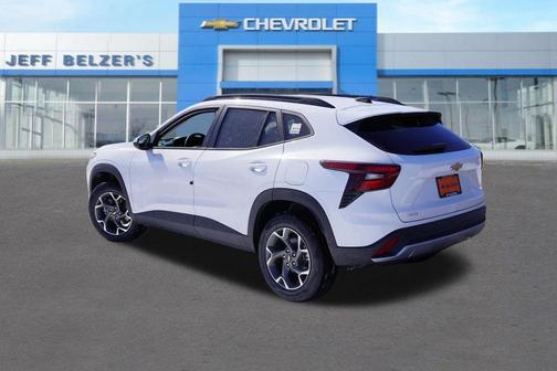 Summit White 2026 Chevrolet Trax LT