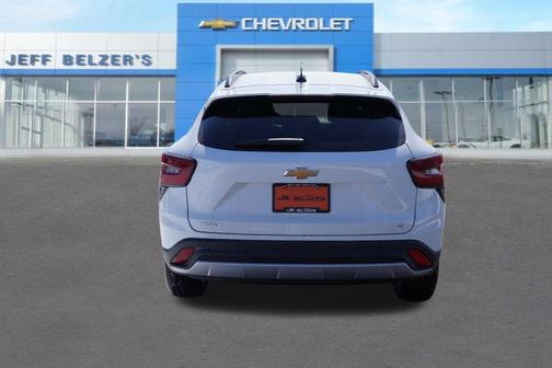 Summit White 2026 Chevrolet Trax LT