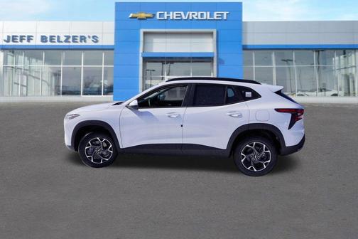 Summit White 2026 Chevrolet Trax LT