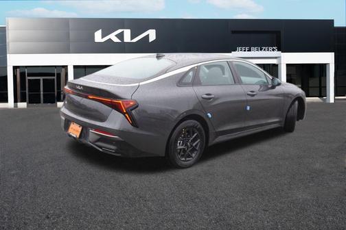 2025 Kia K5 LXS